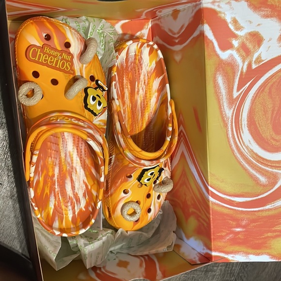 Honey Nut Cheerio Crocs - Picture 5 of 6